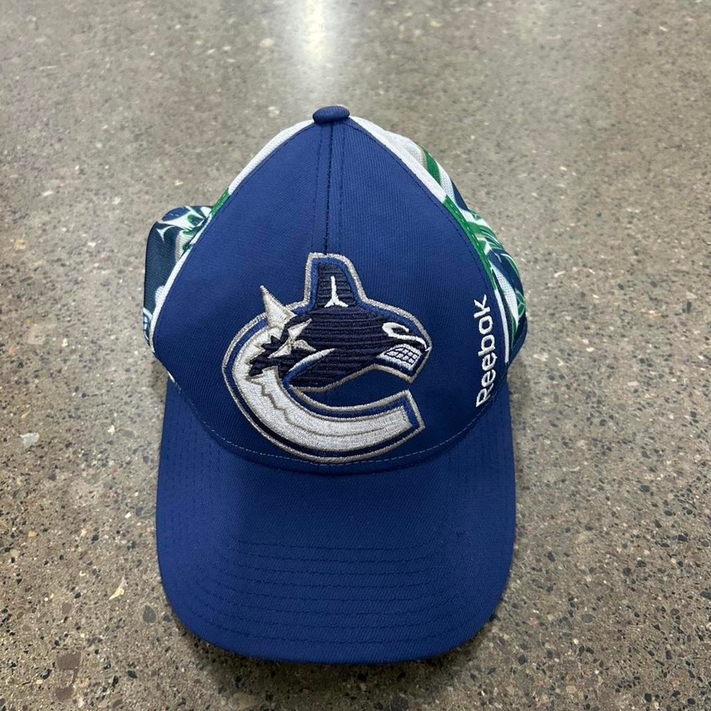 Vintage Reebok Vancouver Canucks Center Ice SnapBack Hat NHL Cap